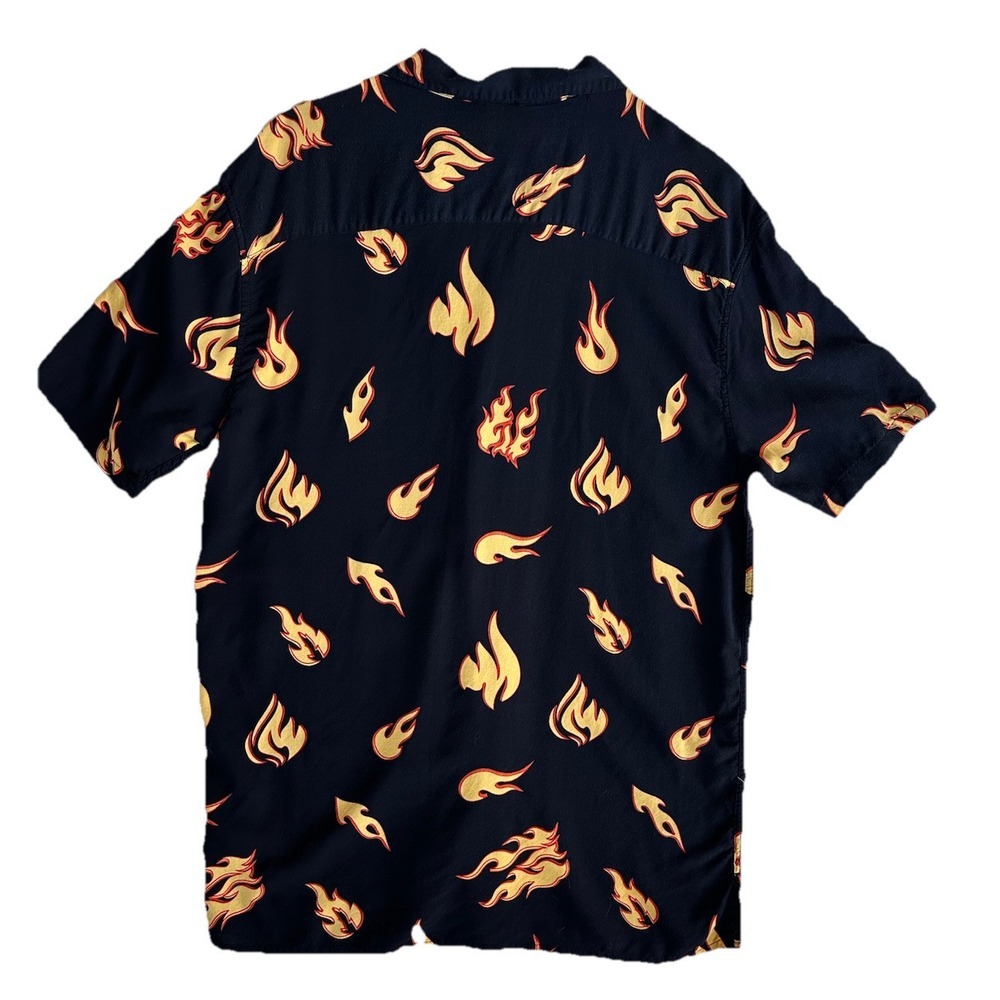 T&C Surf Designs Hawaii All Over Flames Button Up Skater Boi Surfer Men's Size L - Picture 5 of 11